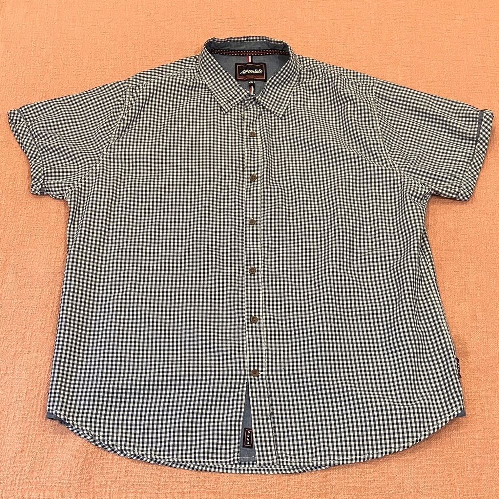 Aeropostale XXL blue & White Checkered / plaid Men's short sleeve buttoned Shirt